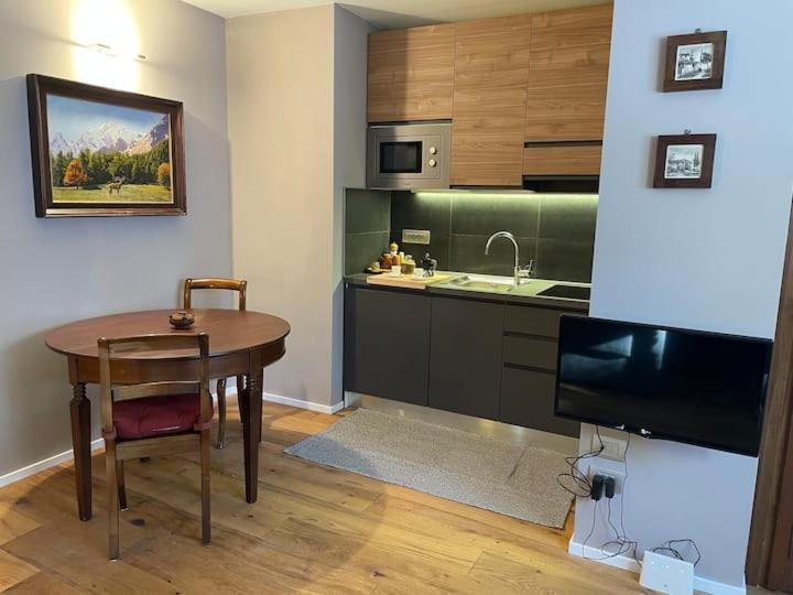 Raffinato Ed Accogliente Monolocale Di Montagna Apartment Breuil-Cervinia Ngoại thất bức ảnh